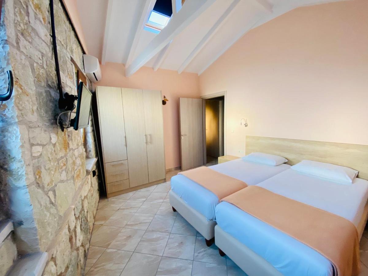 Dalouda Apartment Parga Exterior photo