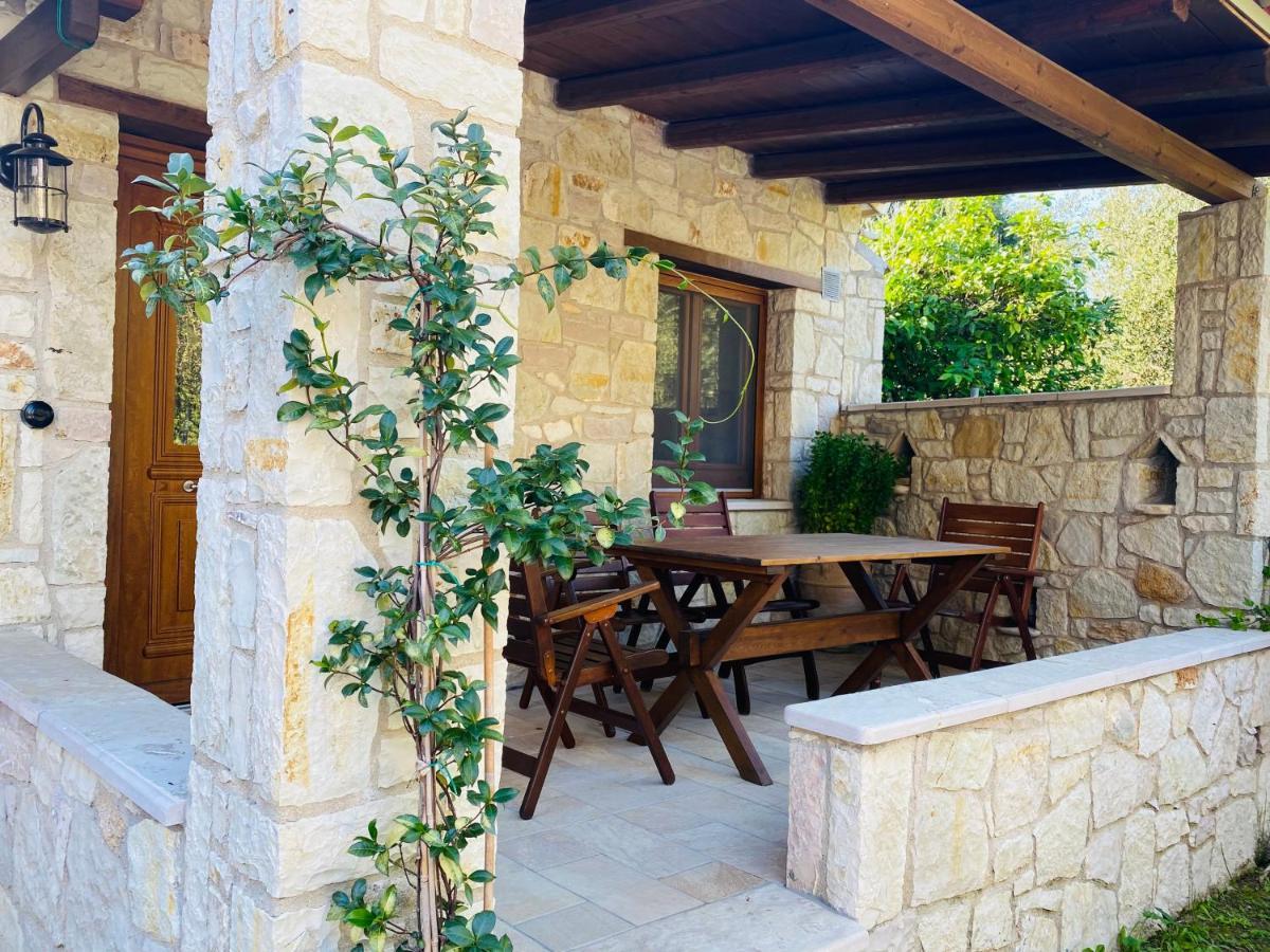 Dalouda Apartment Parga Exterior photo